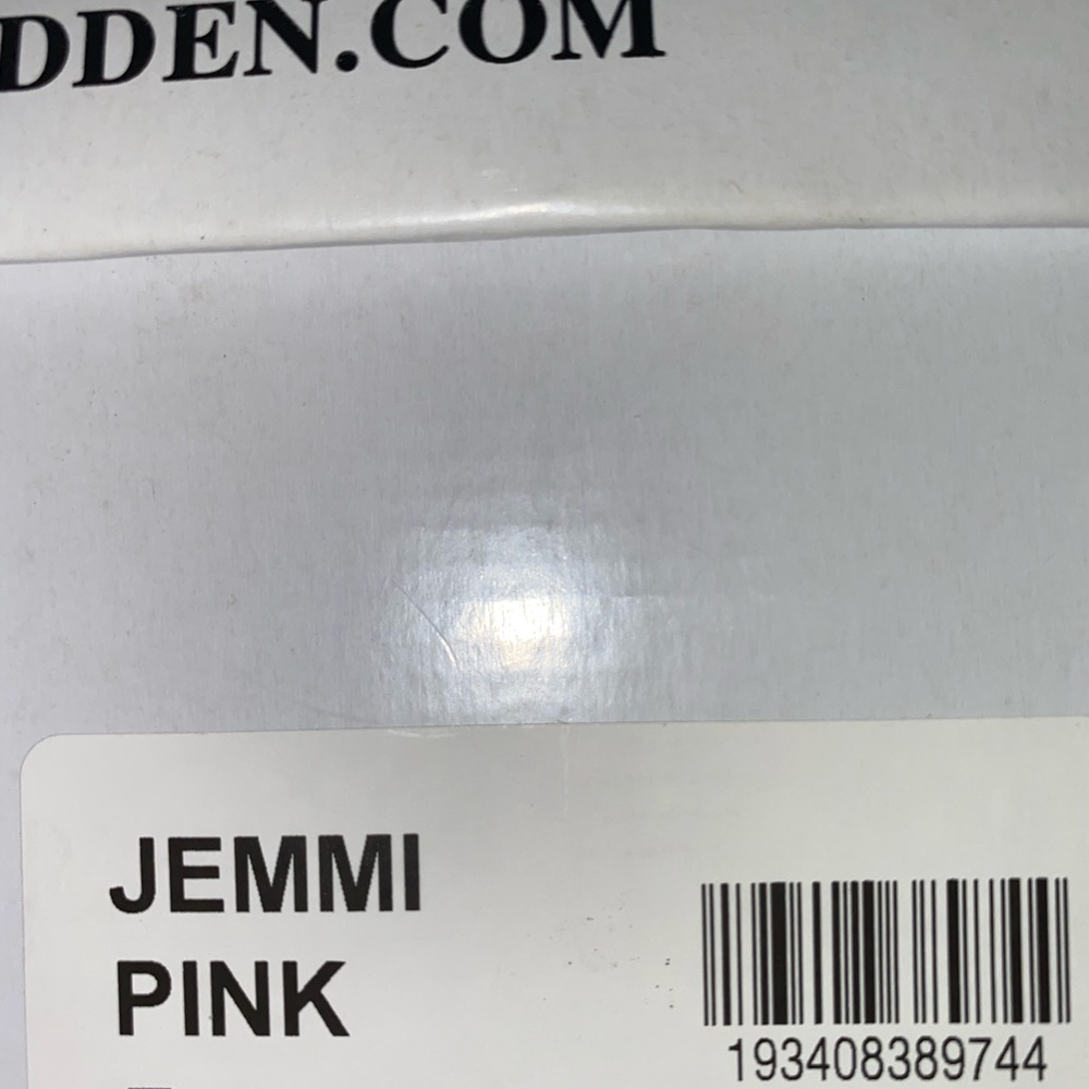 Steve Madden Sneakers - Picture 10 of 11